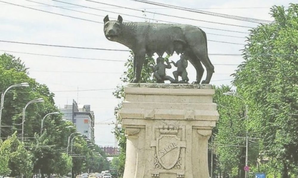 Abandonăm limba latină – ștergem istoria națională